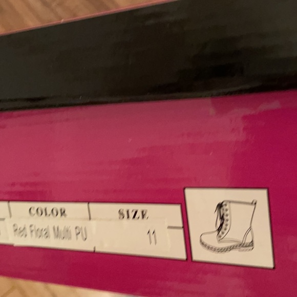 Nature Breeze, flowers, red, blue, yellow color boots 👢,size10,5-11 USA. - Picture 12 of 12